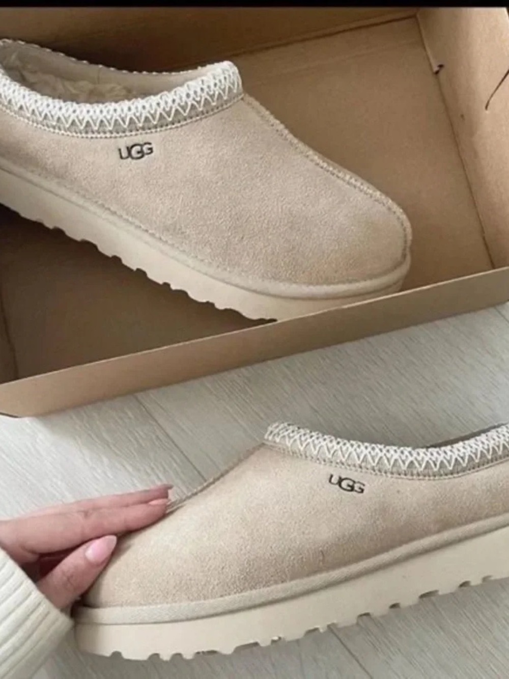 UGG Tasman Slipper Sand